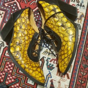 John fluevog size 7.5 entrance room shoes